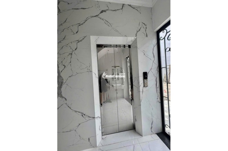 Cho thuê nhà, THANG MÁY, 158m2- 5T, Nguyễn Tuân, Vũ Trọng Phụng -53 tr